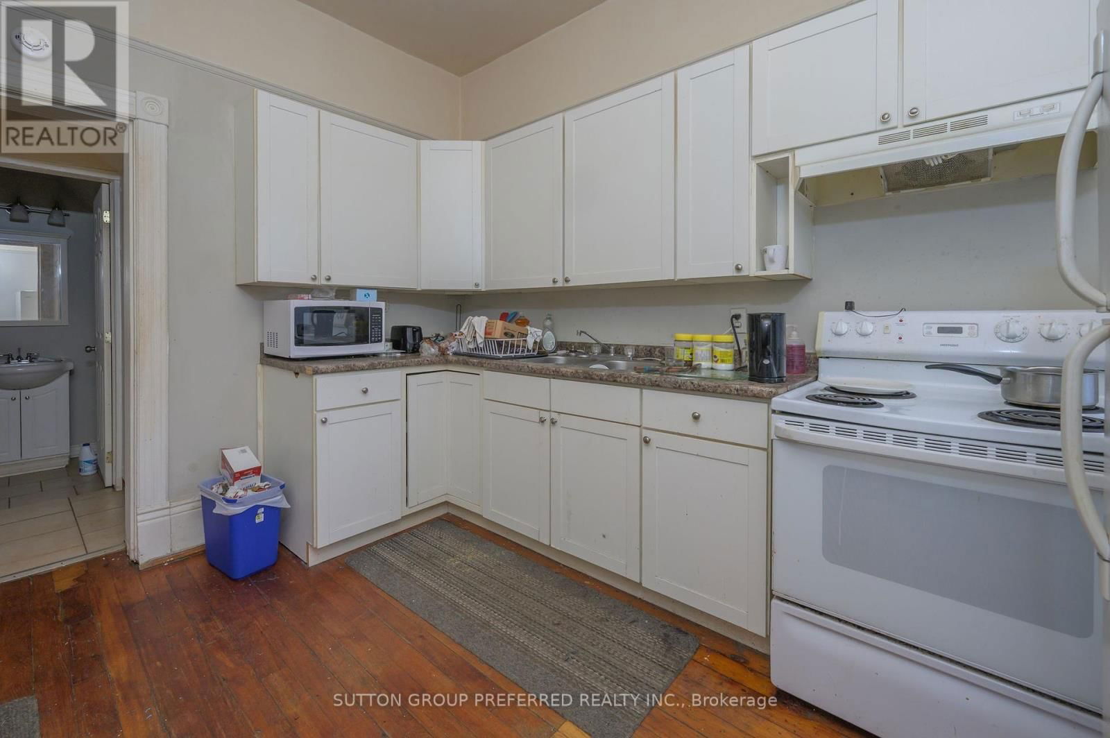 51 STANLEY STREET Image 24