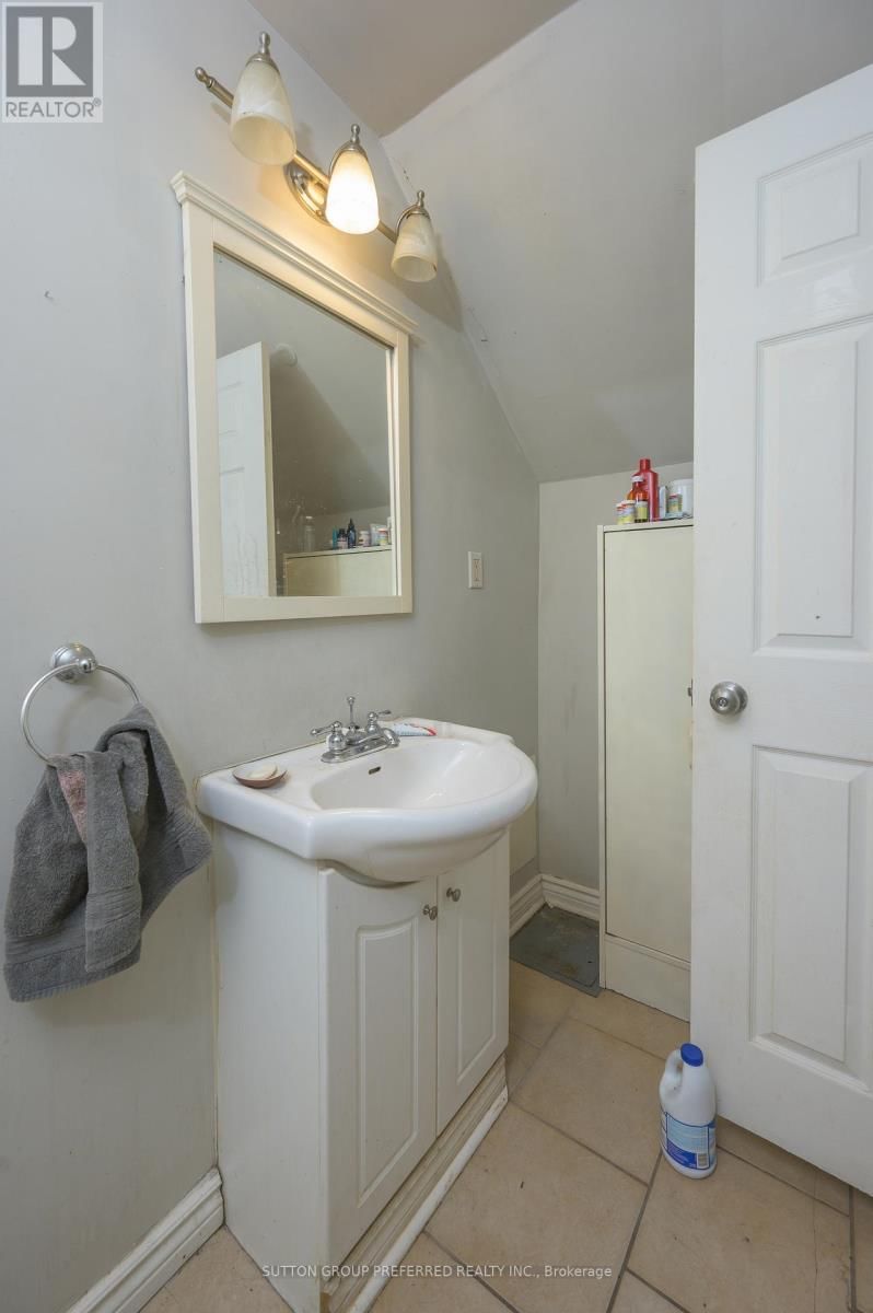 51 STANLEY STREET Image 29