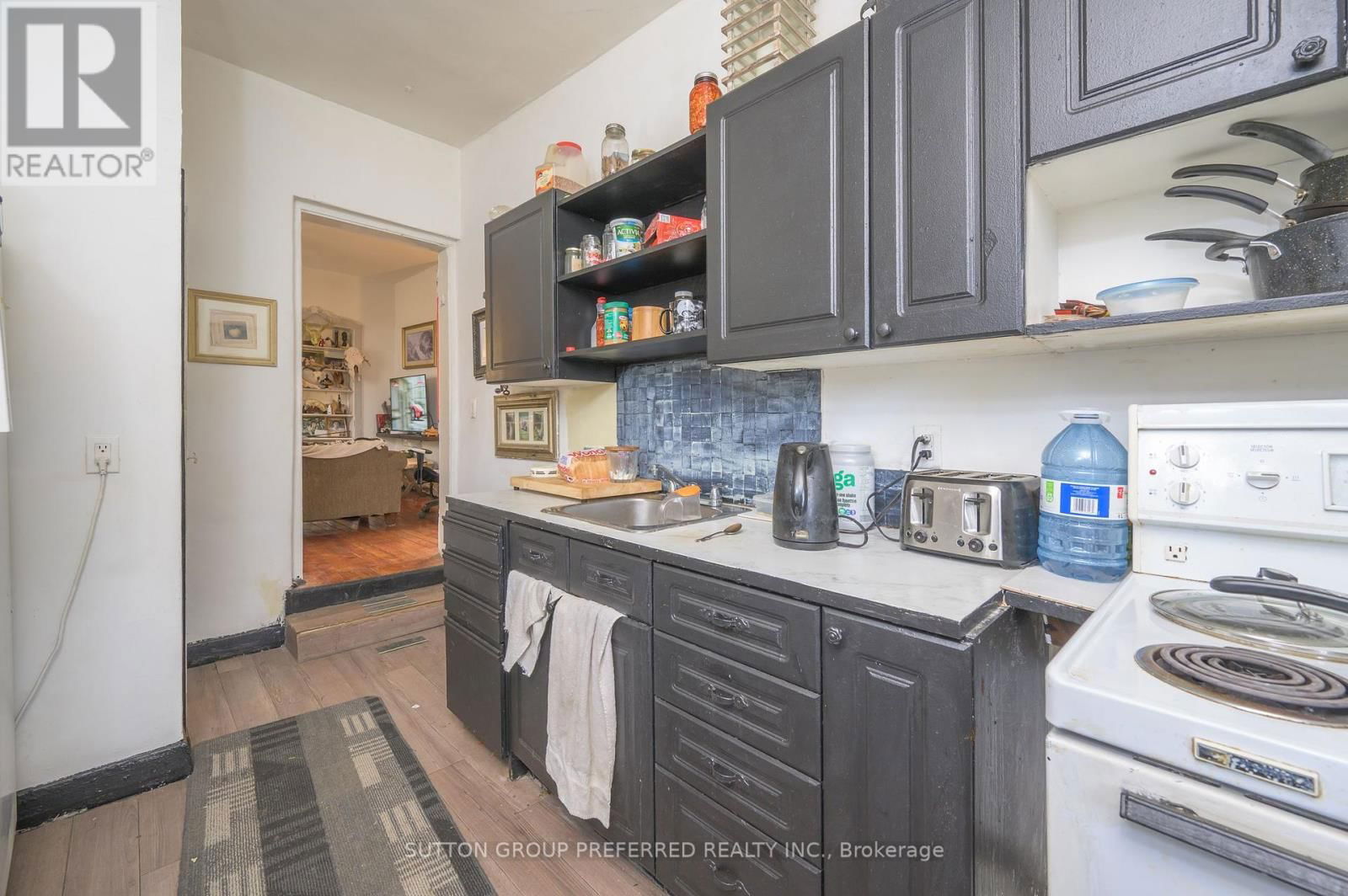 51 STANLEY STREET Image 32