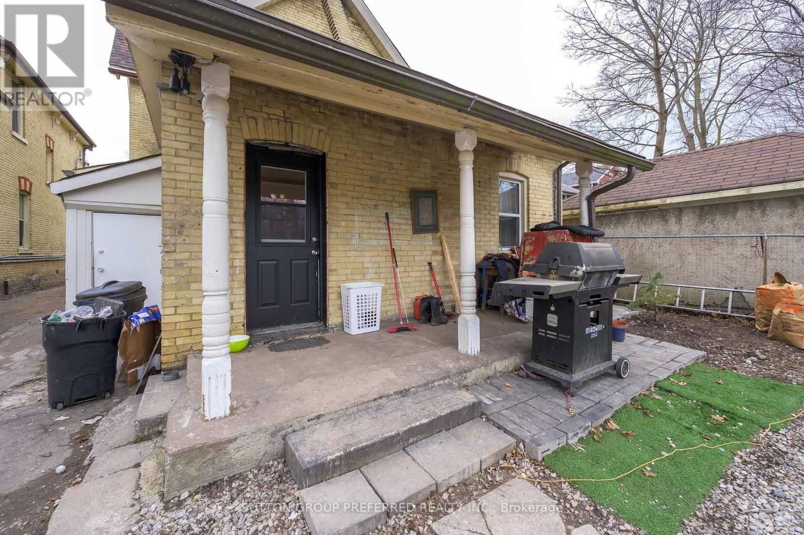 51 STANLEY STREET Image 9