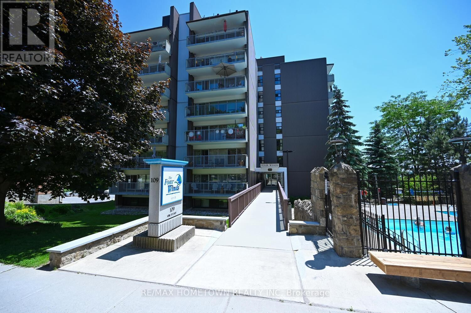 304 - 109 KING STREET EAST Image 2