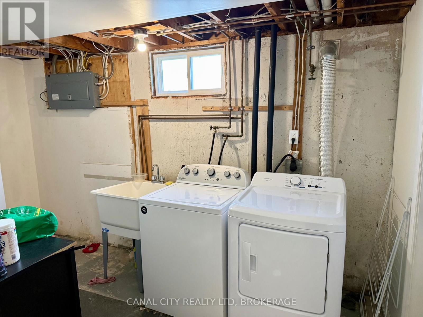 10 BALDWIN CIRCLE Image 15