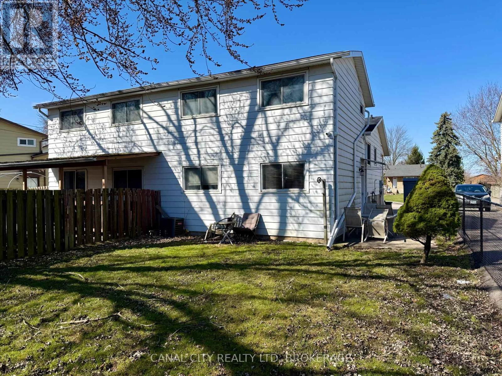10 BALDWIN CIRCLE Image 17
