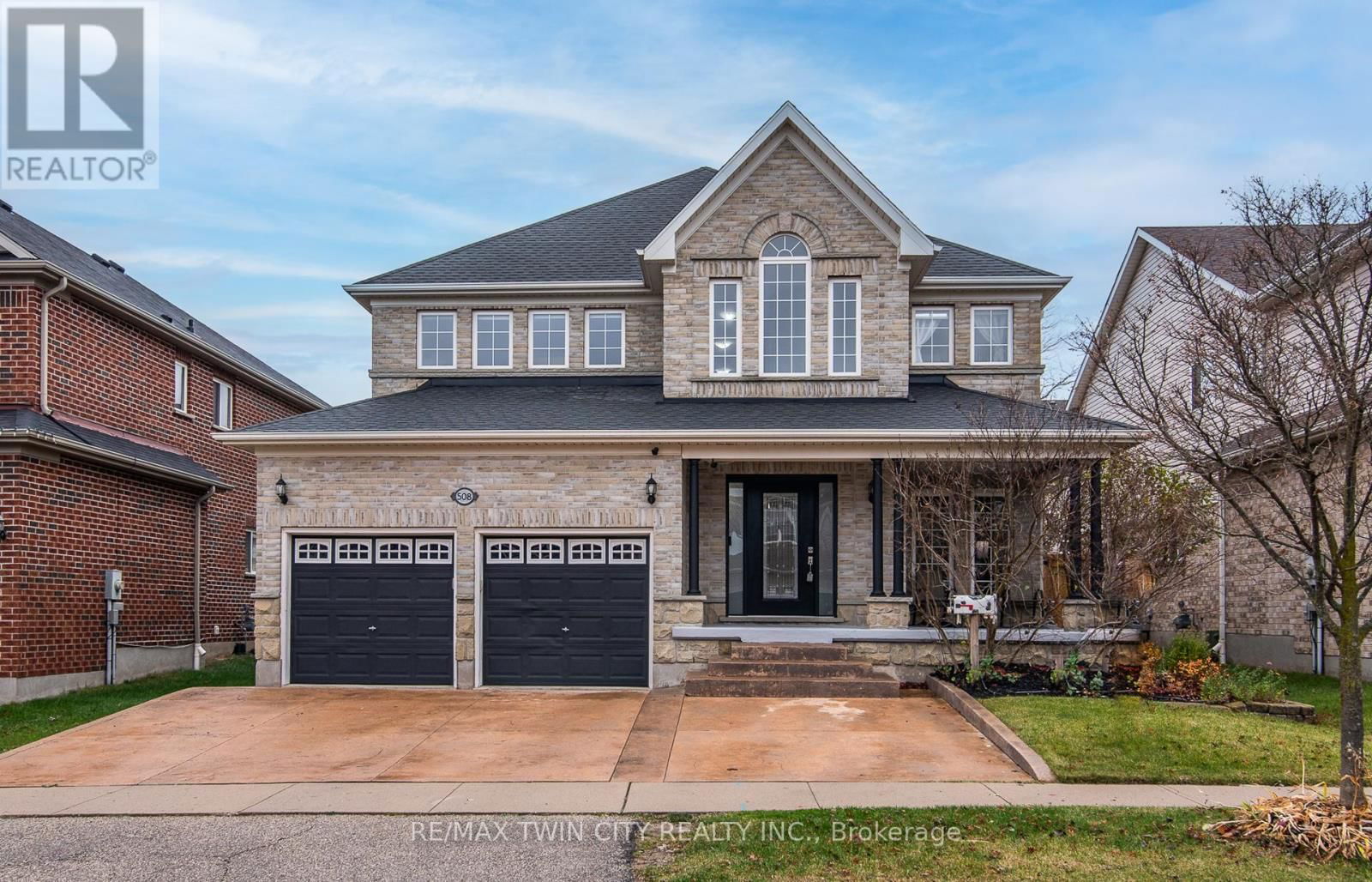 508 TOPPER WOODS CRESCENT Image 1