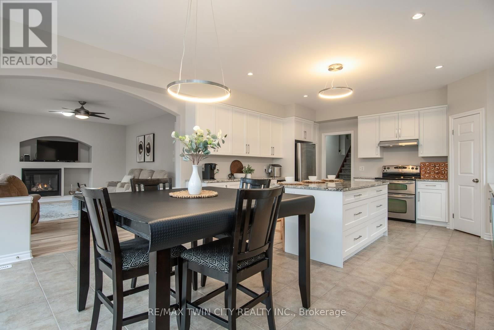 508 TOPPER WOODS CRESCENT Image 24