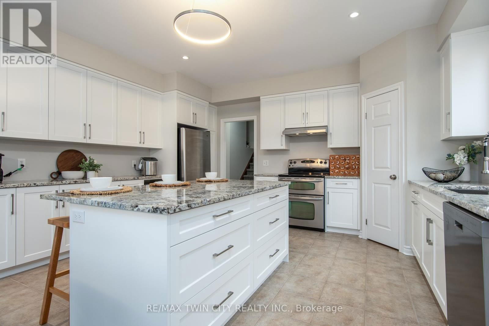 508 TOPPER WOODS CRESCENT Image 26
