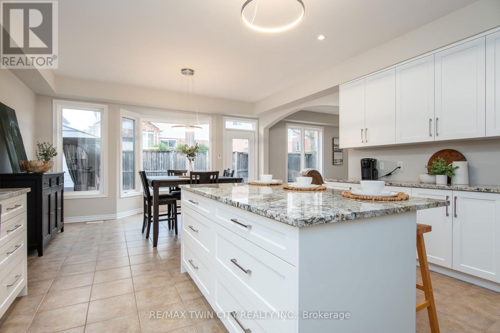 508 TOPPER WOODS CRESCENT Image 29