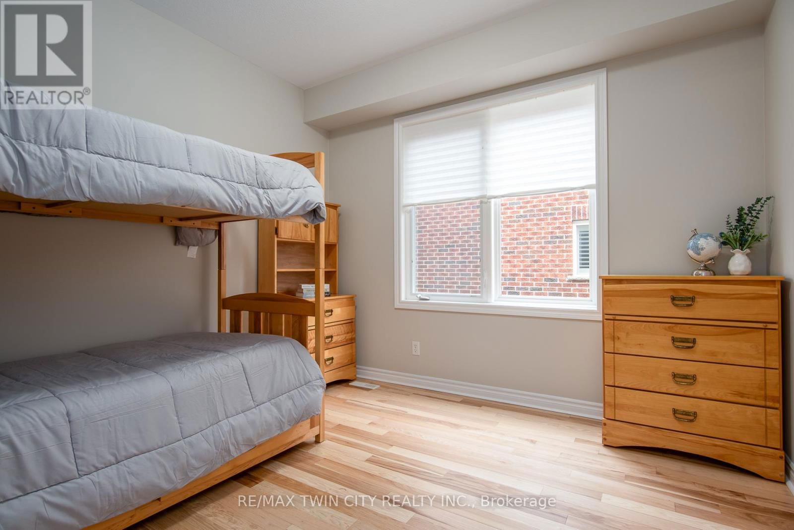 508 TOPPER WOODS CRESCENT Image 32