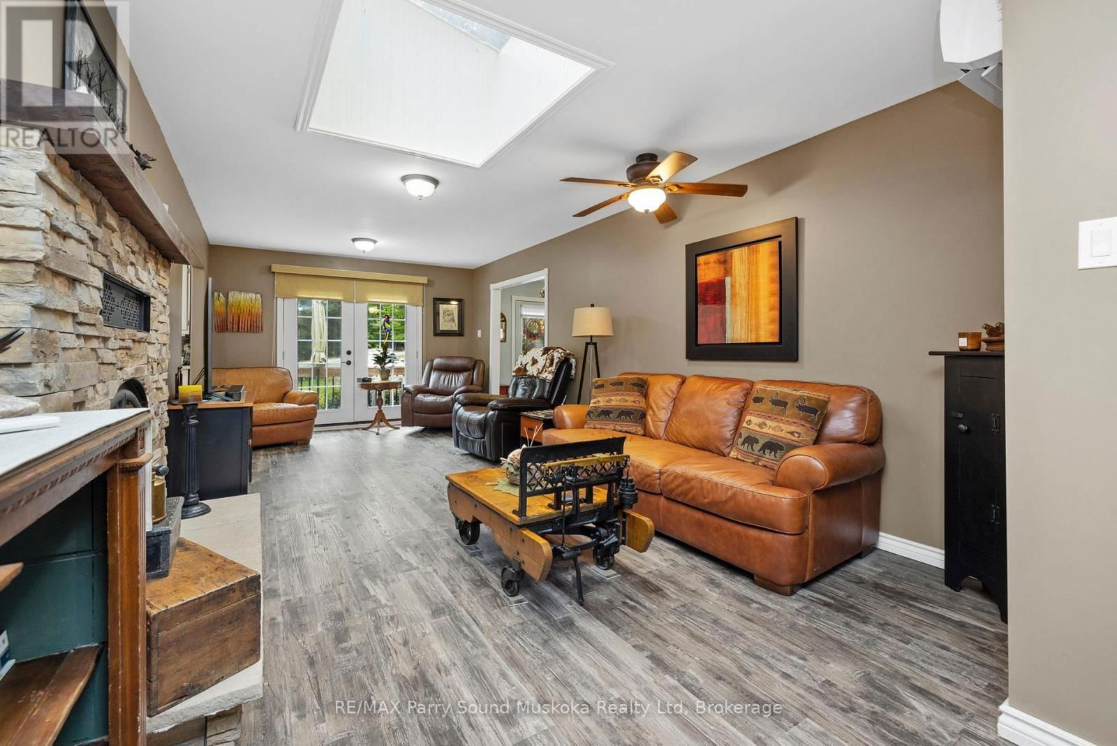 99 BAYVIEW DRIVE Image 12