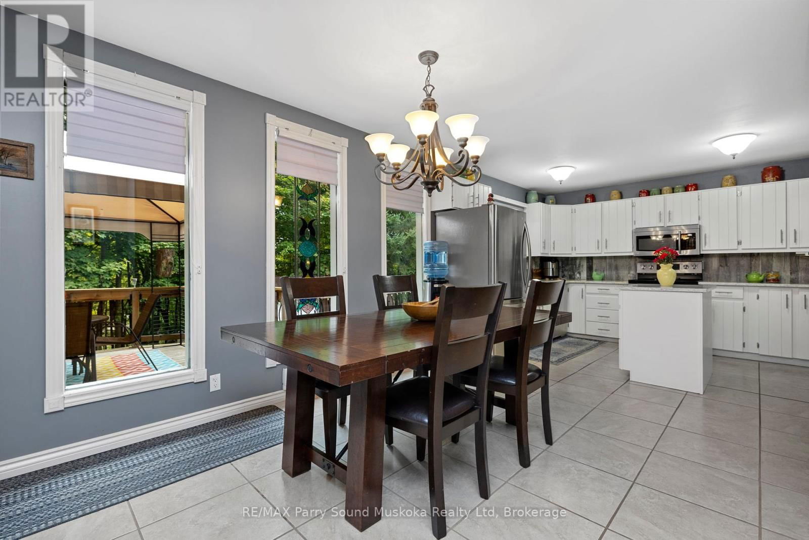 99 BAYVIEW DRIVE Image 18