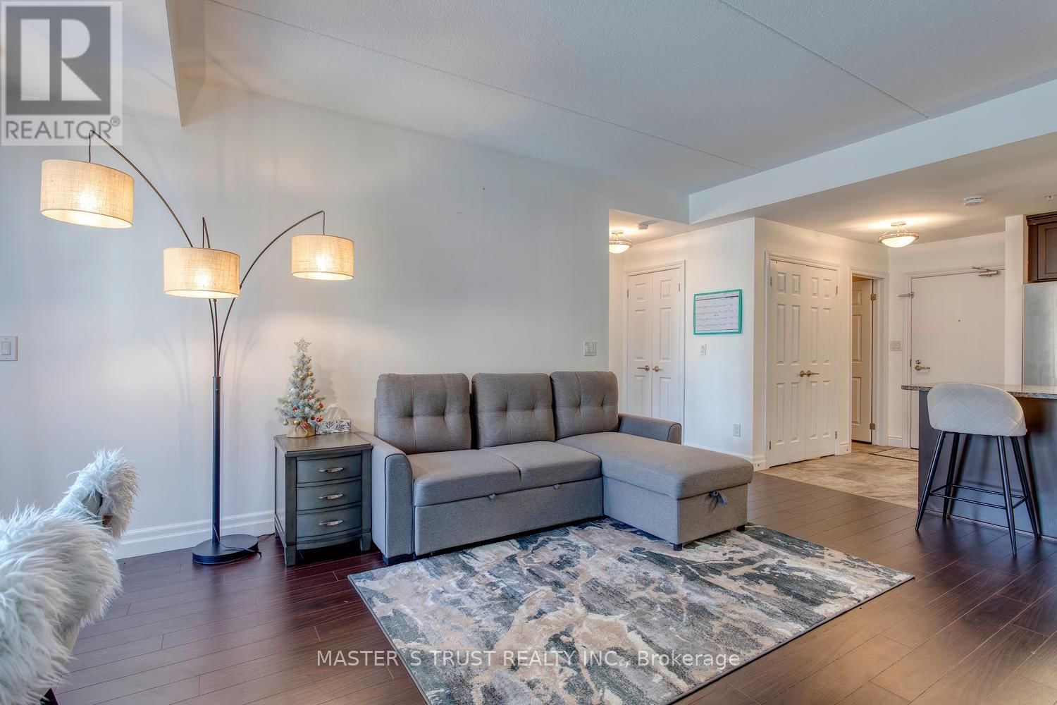 319 - 106 BARD BOULEVARD Image 19