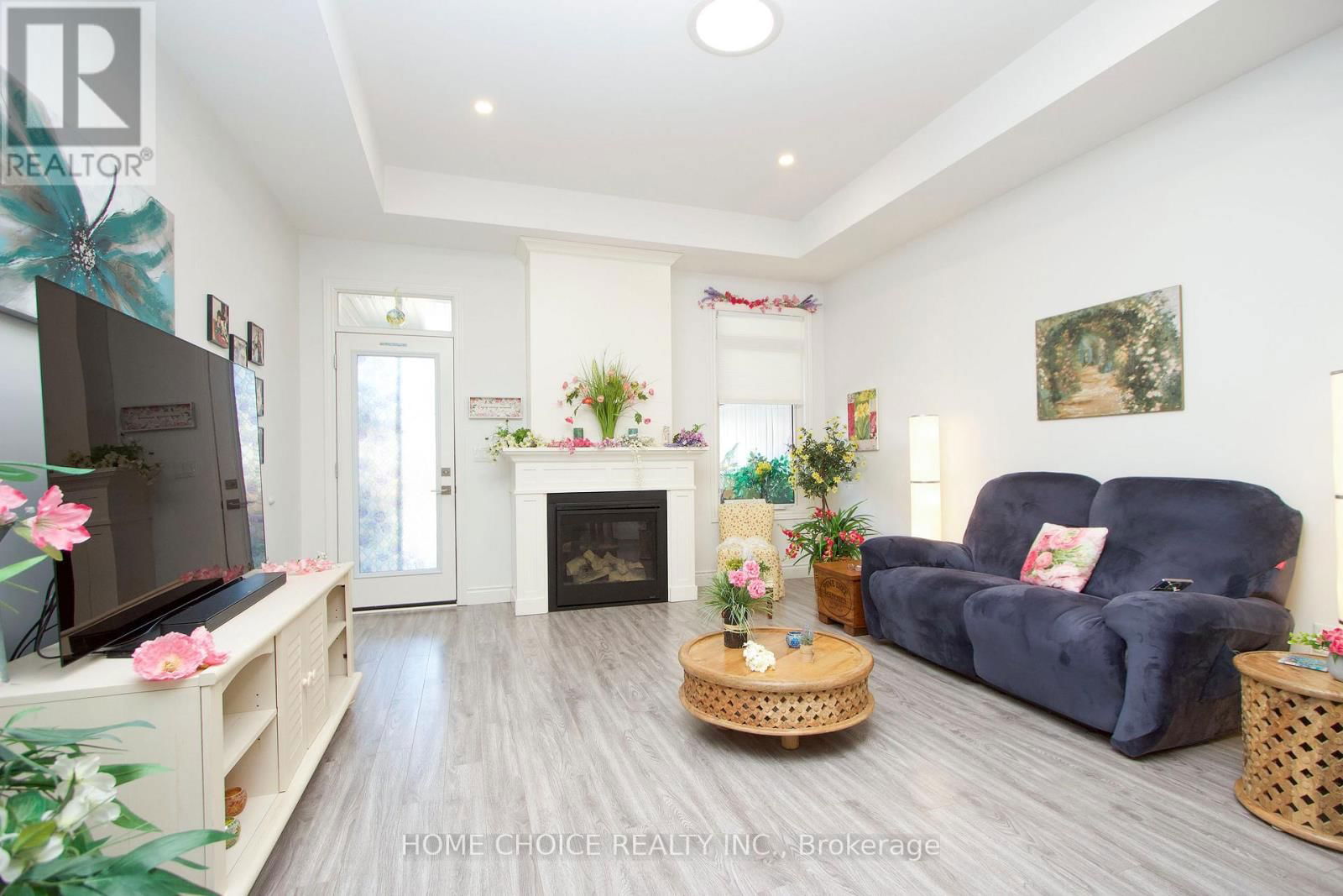 67 ROYAL GALA DRIVE Image 15