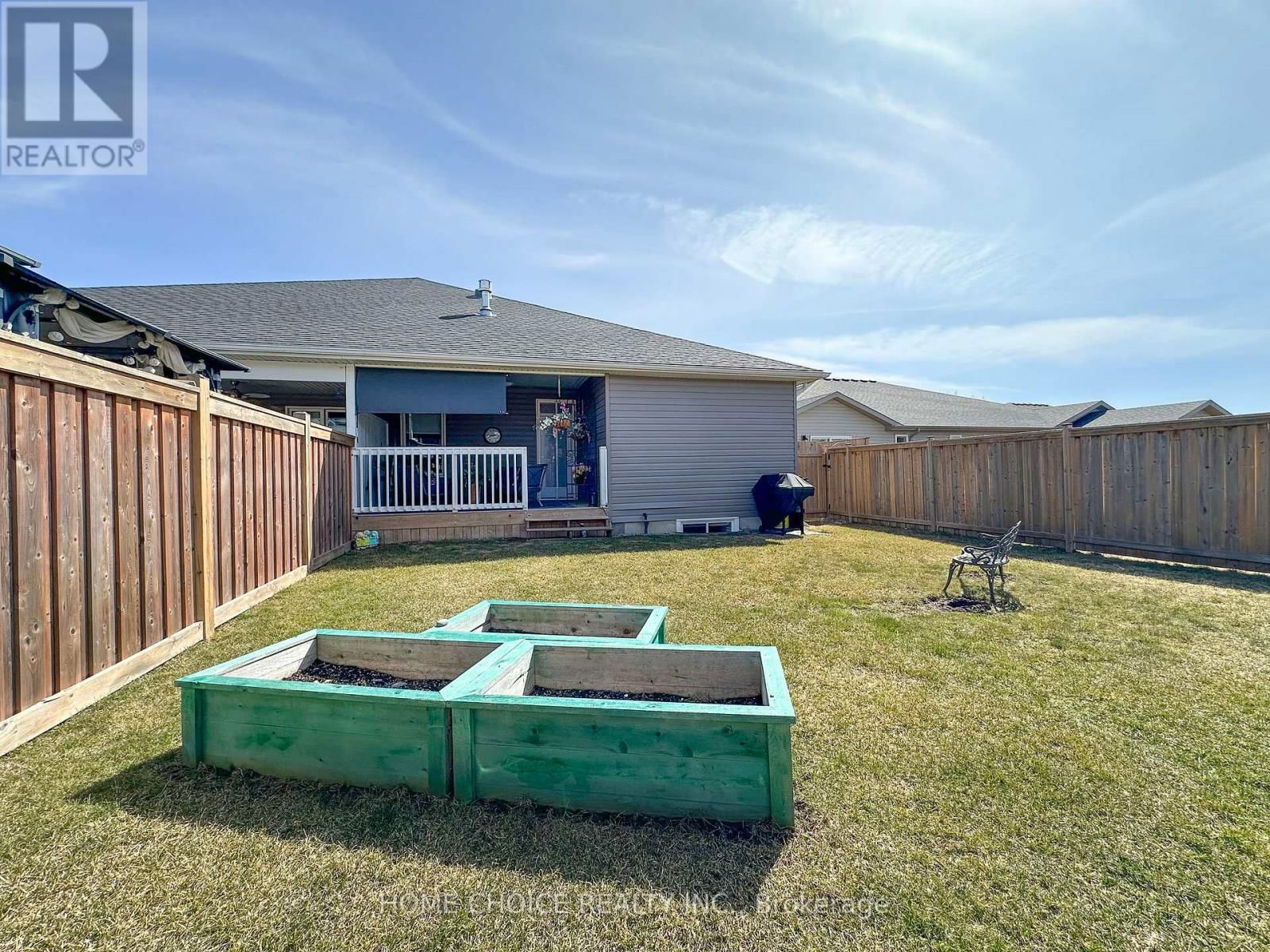 67 ROYAL GALA DRIVE Image 32