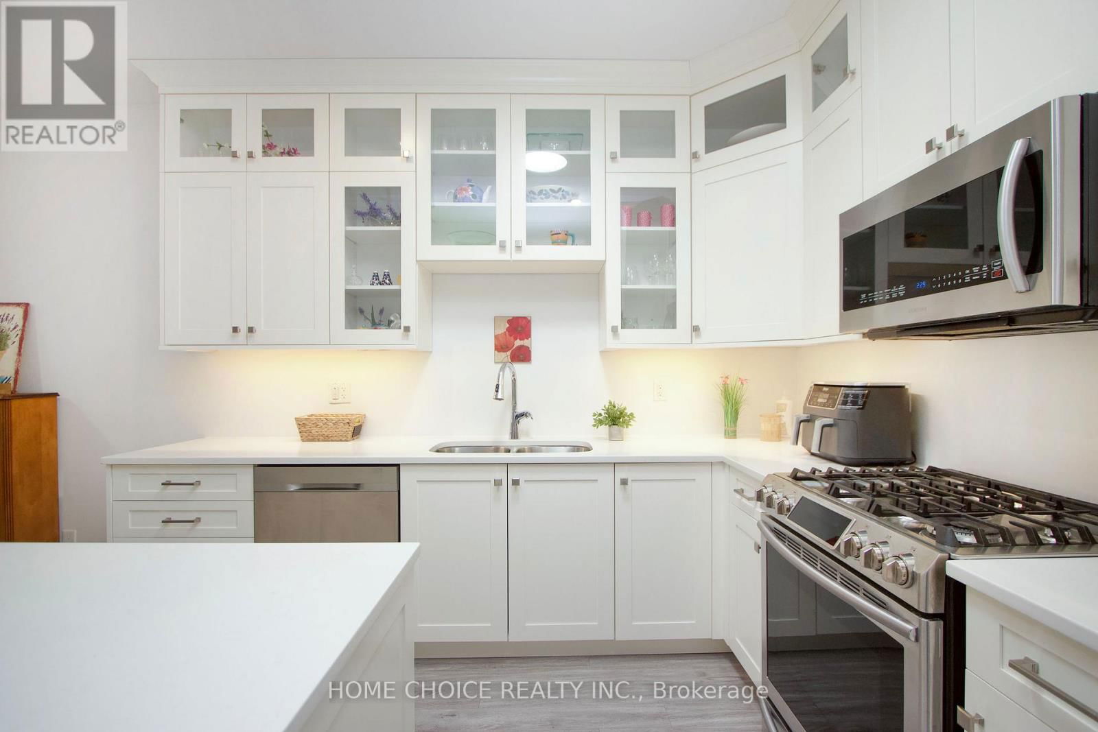67 ROYAL GALA DRIVE Image 8