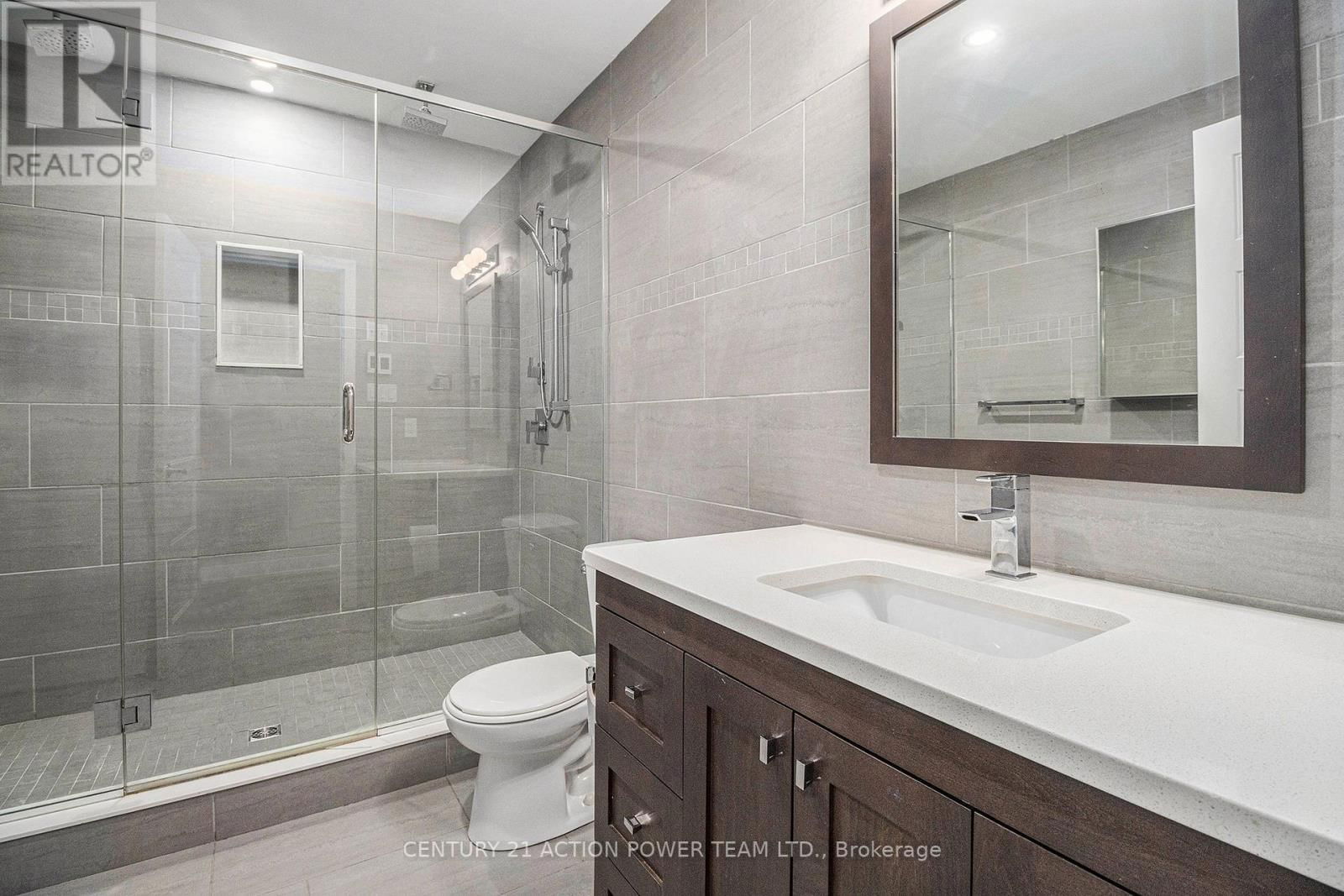 453 BOOTH STREET Image 18