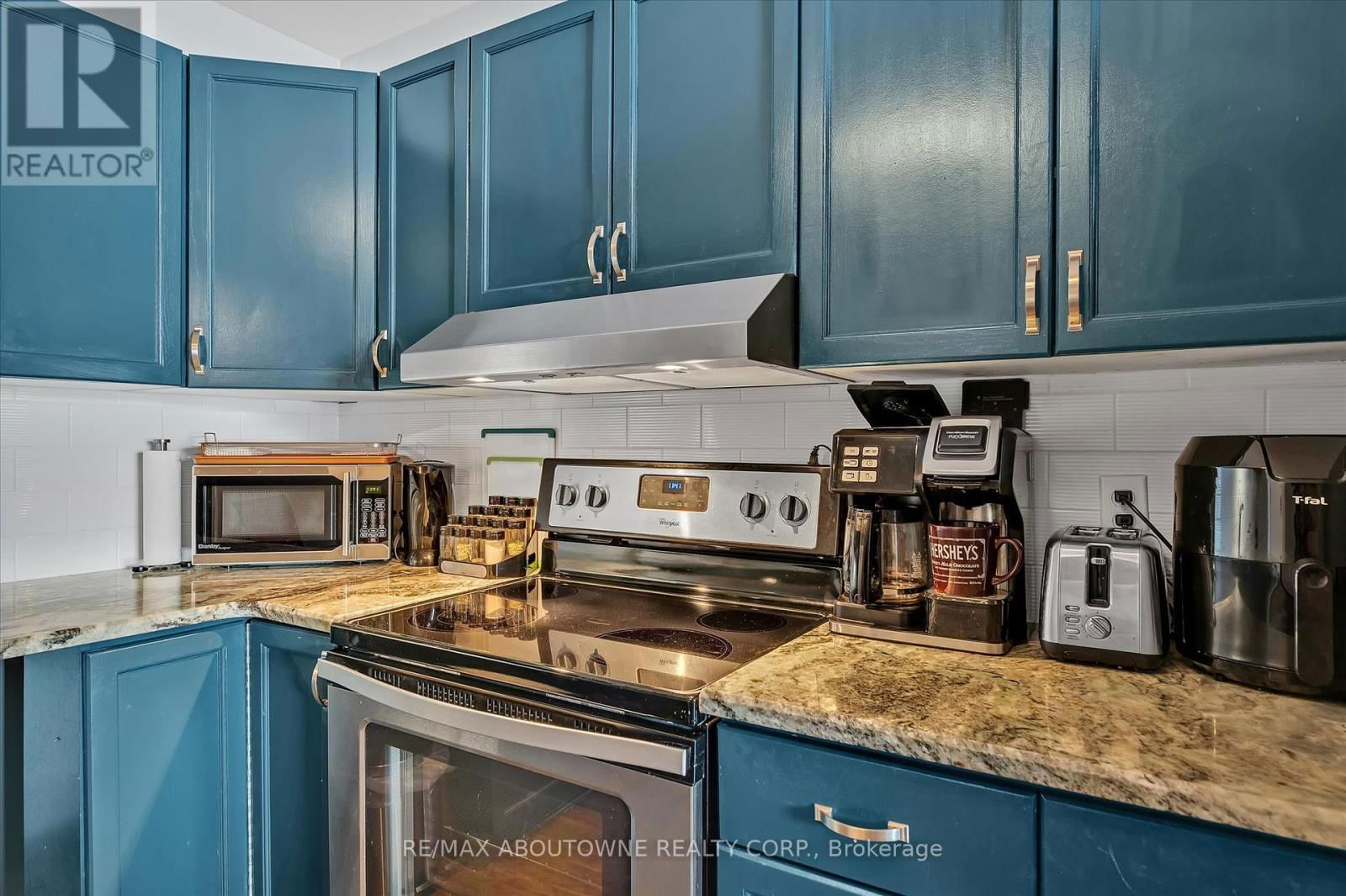 201 - 2394 MOUNTLAND DRIVE WEST Image 10