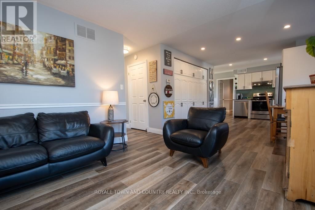 19 TRACEY'S HILL ROAD Image 9