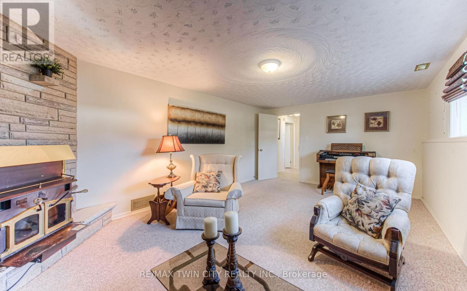 84 RIDGEVIEW CRESCENT Image 34