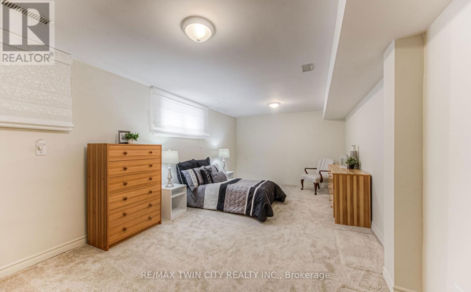 84 RIDGEVIEW CRESCENT Image 37