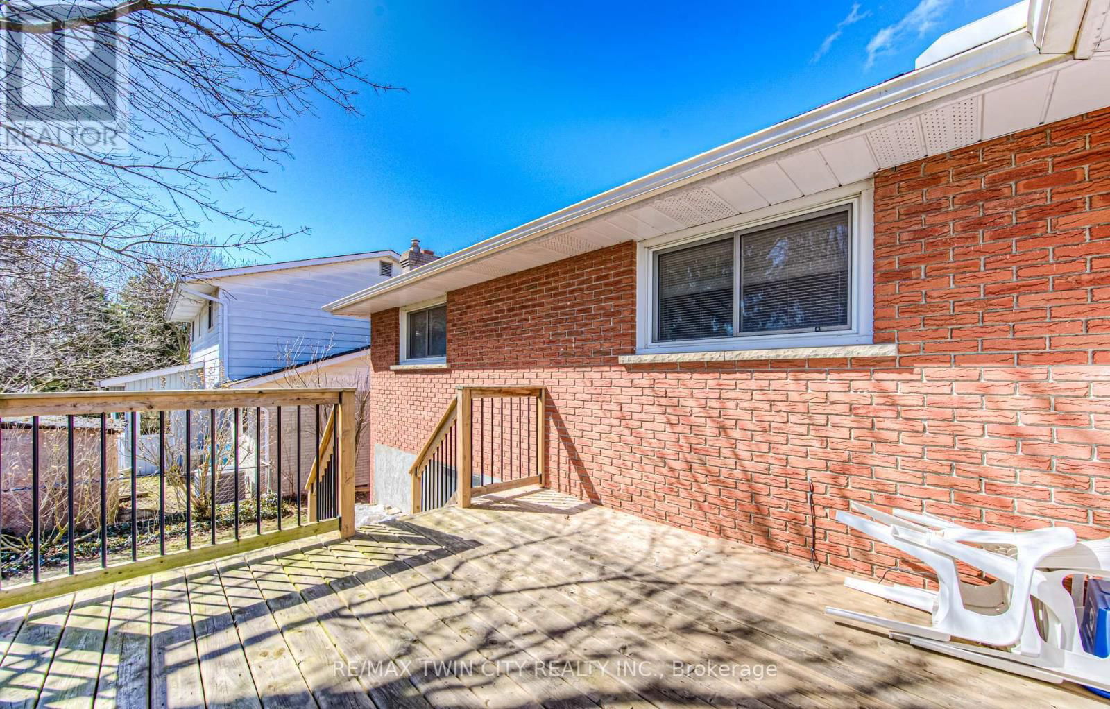 84 RIDGEVIEW CRESCENT Image 42