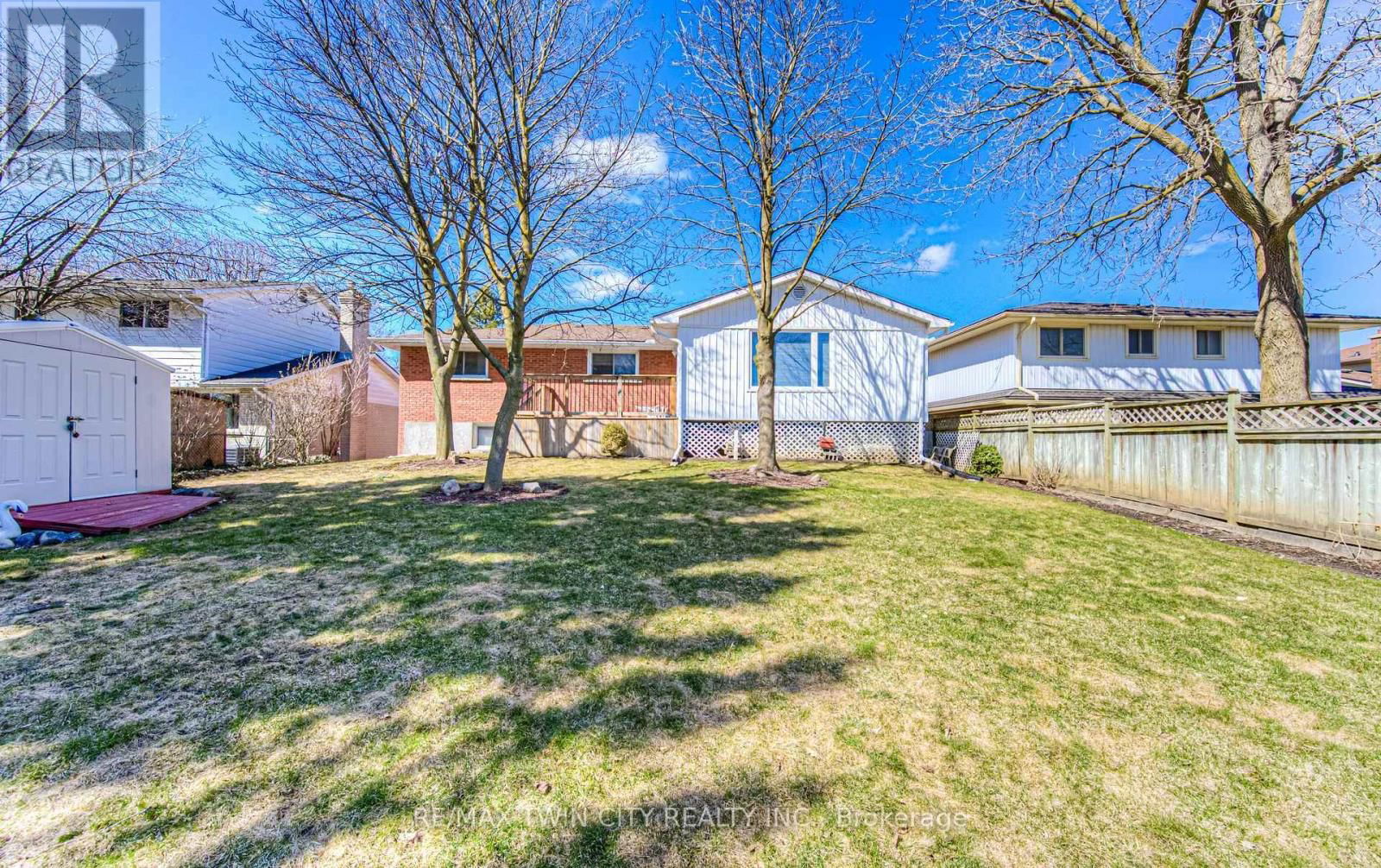 84 RIDGEVIEW CRESCENT Image 45
