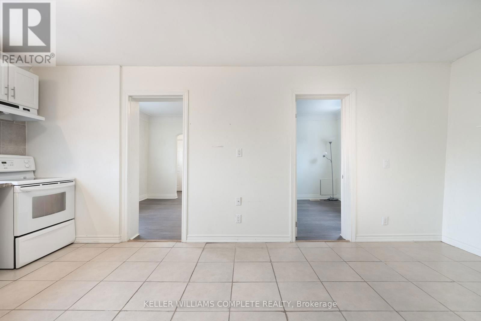 149 STRATHCONA AVENUE NORTH Image 13
