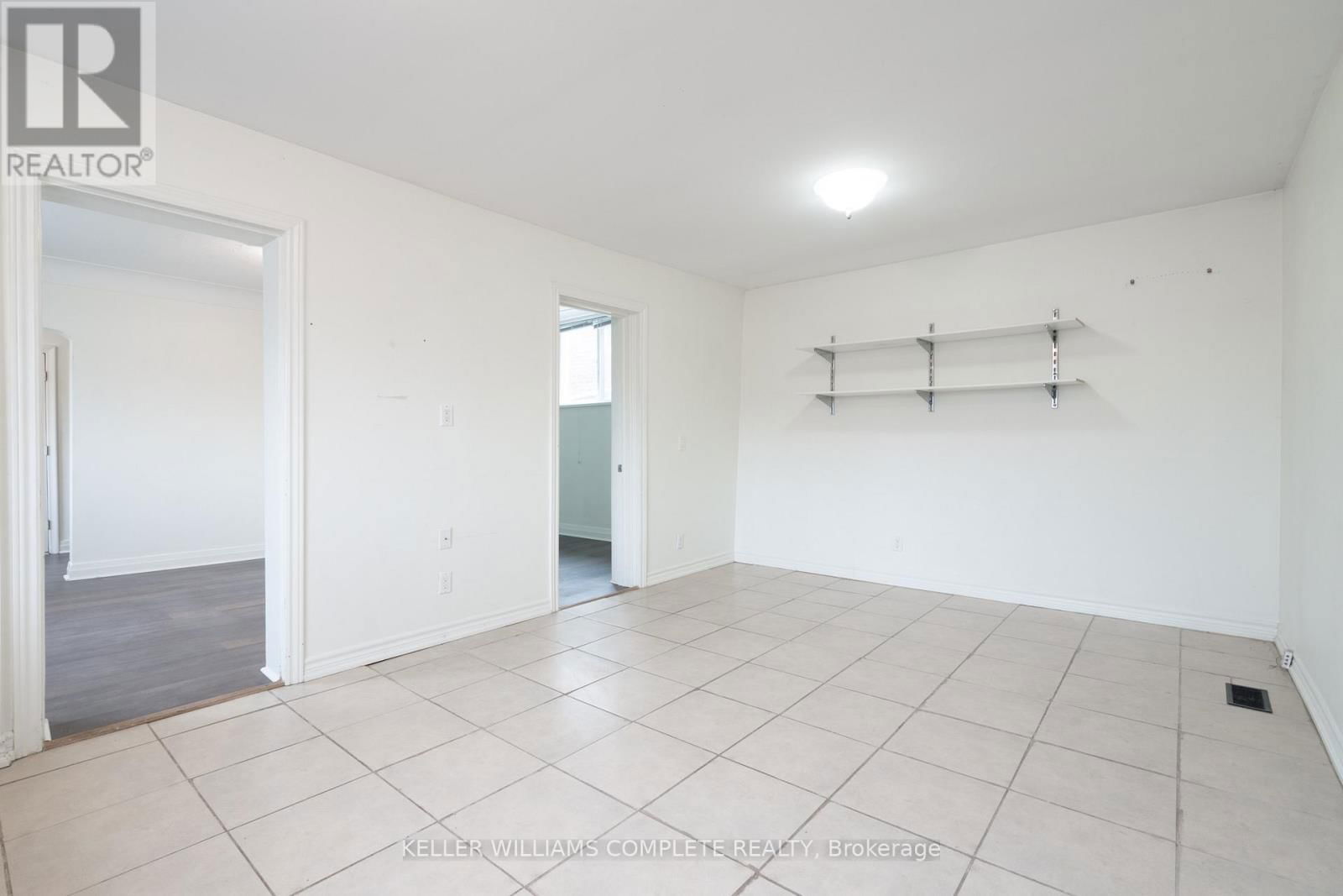 149 STRATHCONA AVENUE NORTH Image 16