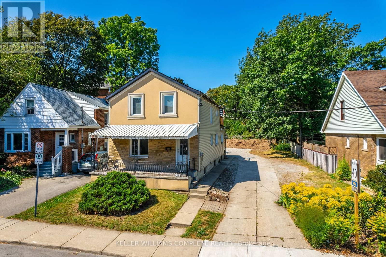 149 STRATHCONA AVENUE NORTH Image 2