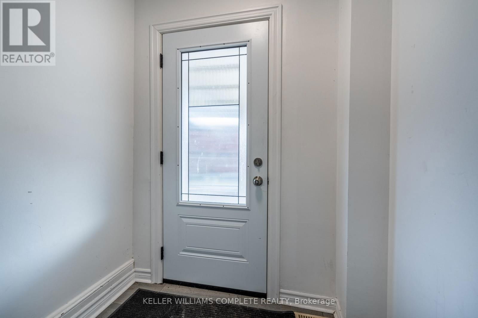 149 STRATHCONA AVENUE NORTH Image 27