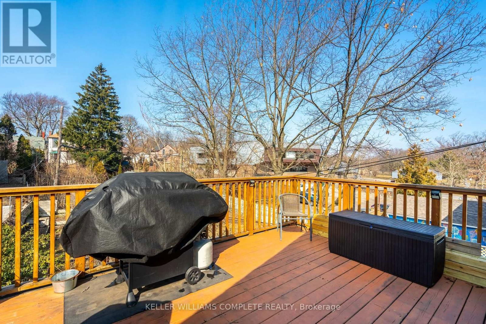 149 STRATHCONA AVENUE NORTH Image 33