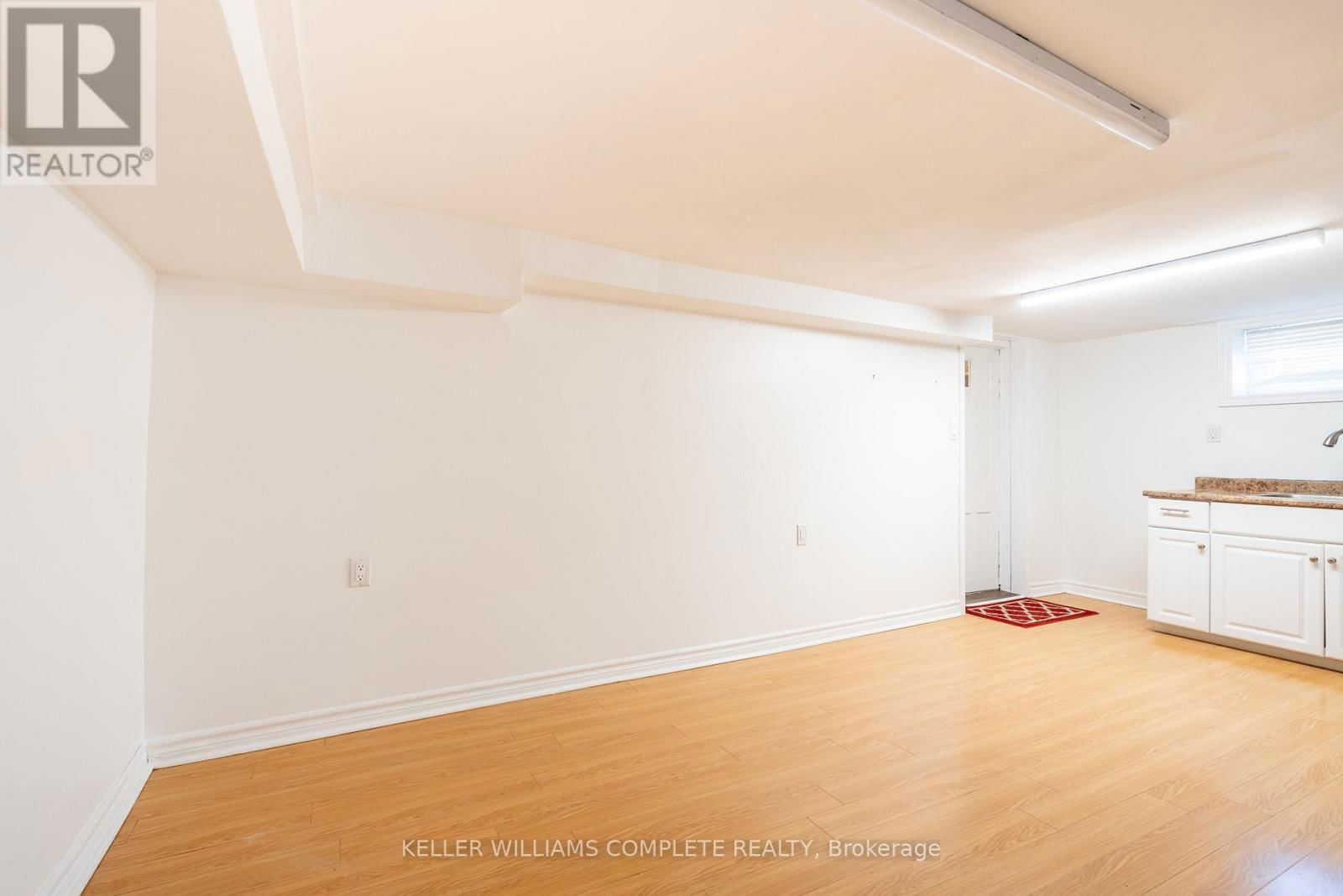 149 STRATHCONA AVENUE NORTH Image 43