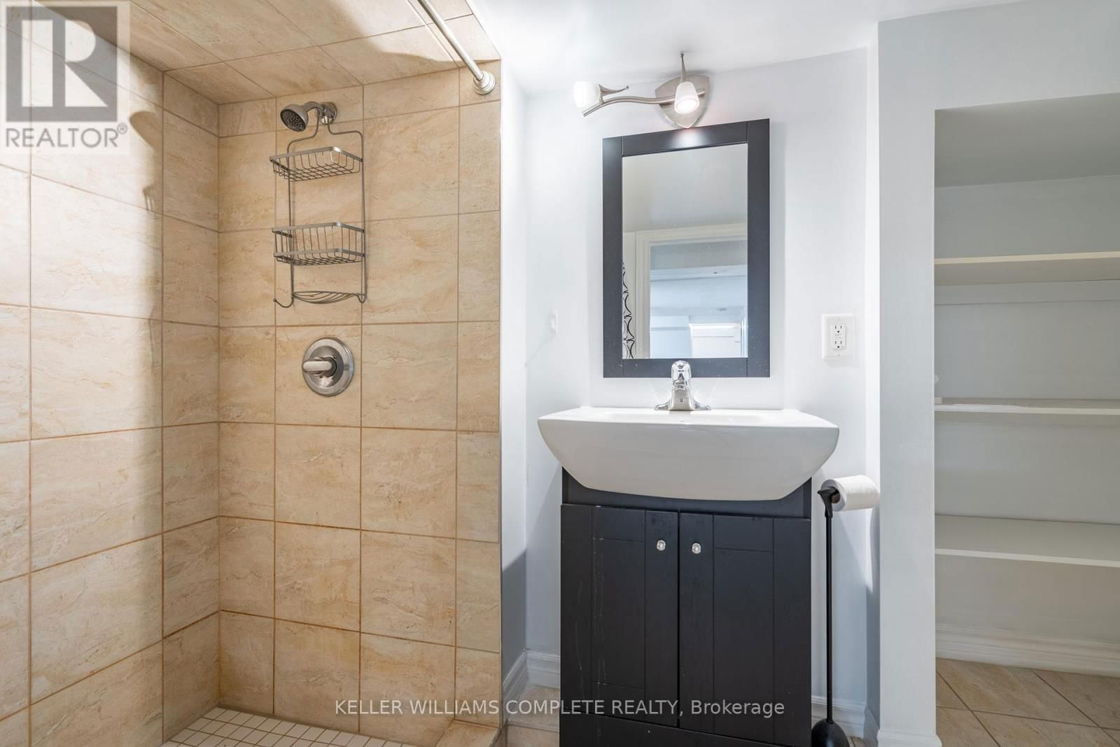 149 STRATHCONA AVENUE NORTH Image 48