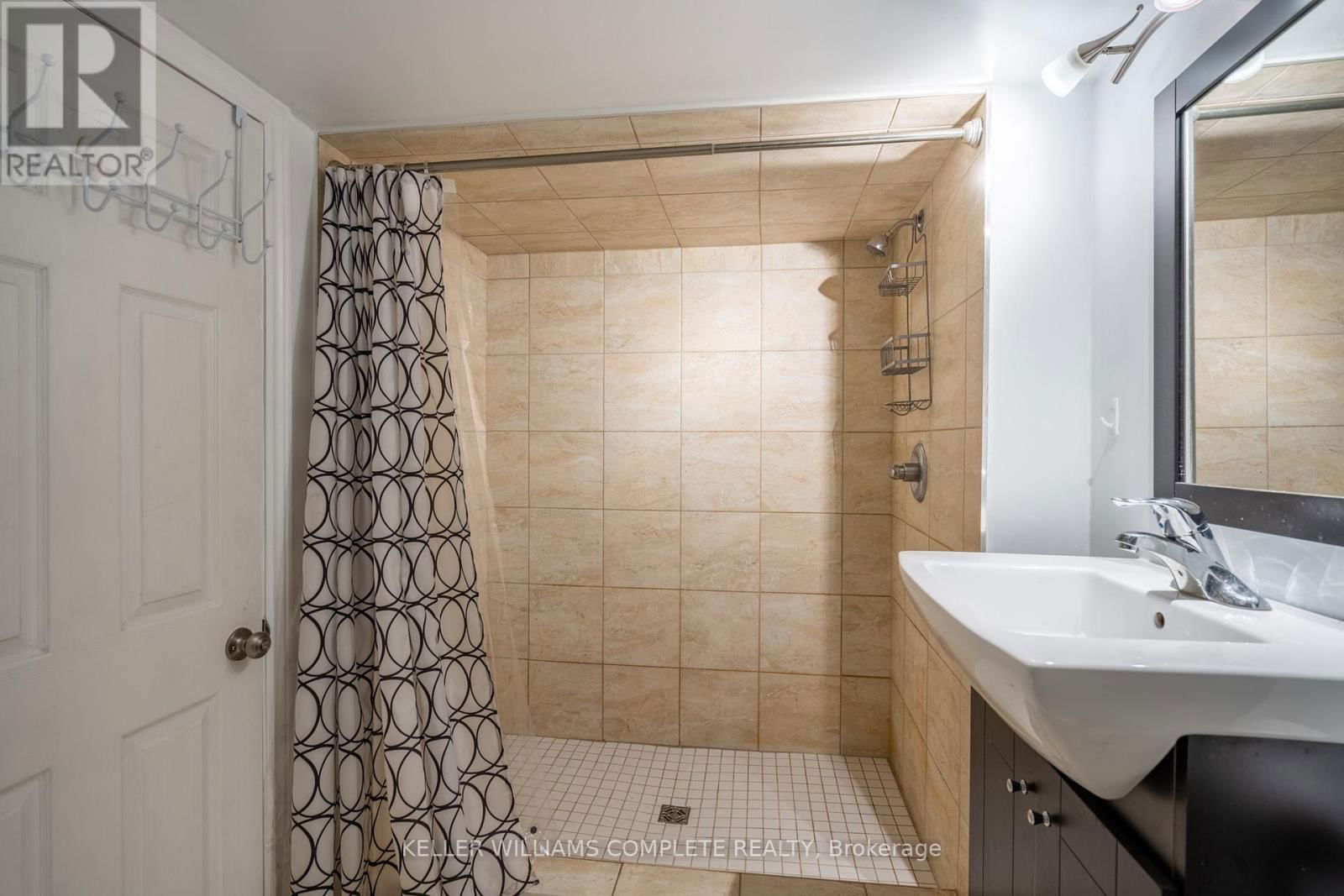 149 STRATHCONA AVENUE NORTH Image 49