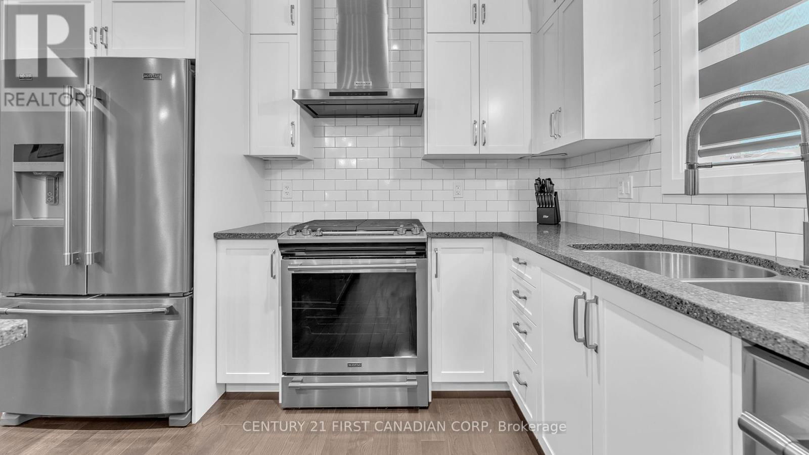 697 BARKER STREET Image 4