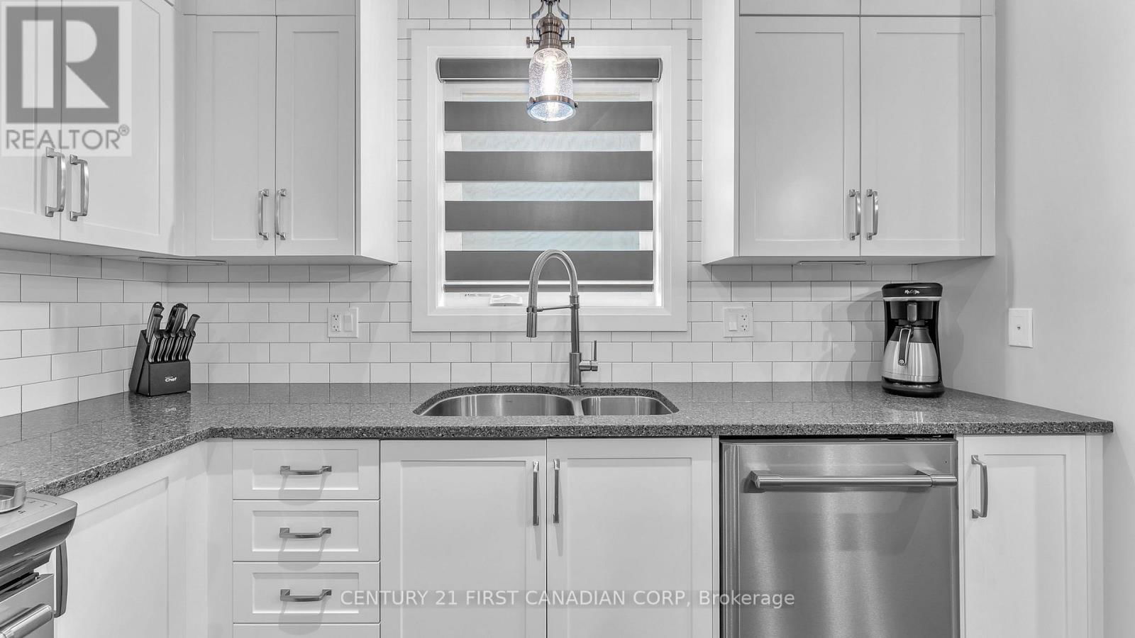 697 BARKER STREET Image 5