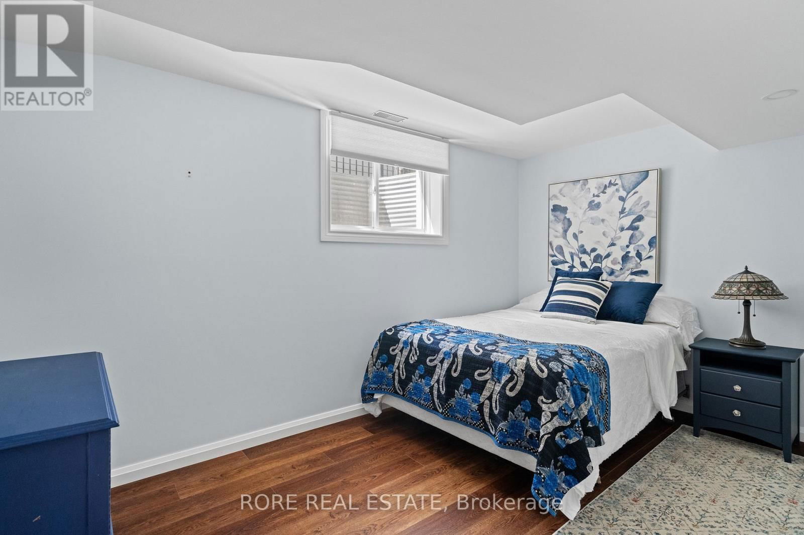 56 SUNRISE COURT Image 32