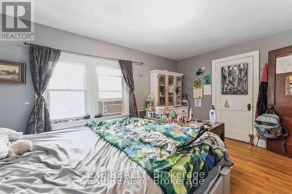 148-150 HINTON AVENUE NORTH Image 19