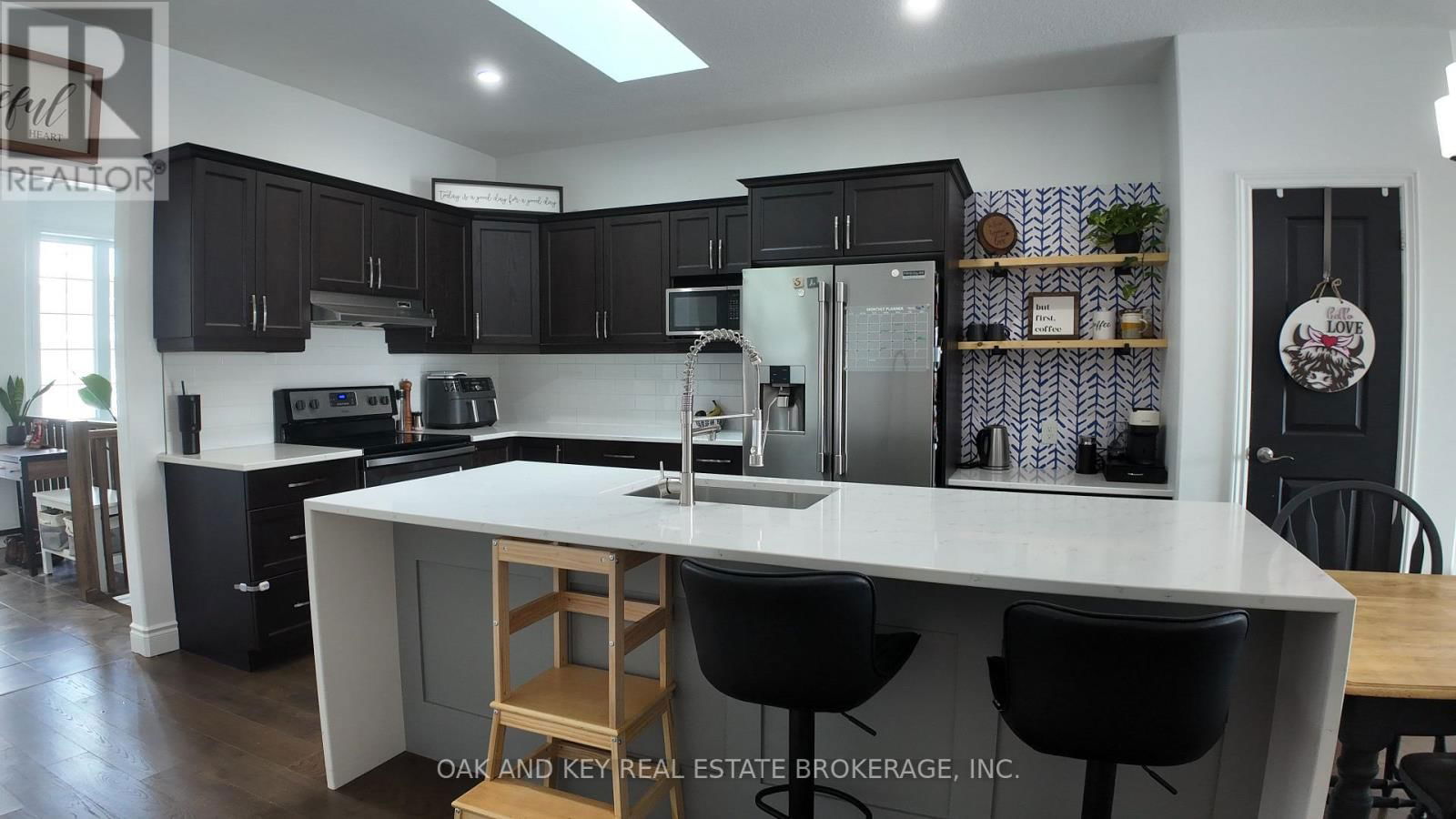 48 ABBOTT STREET Image 11