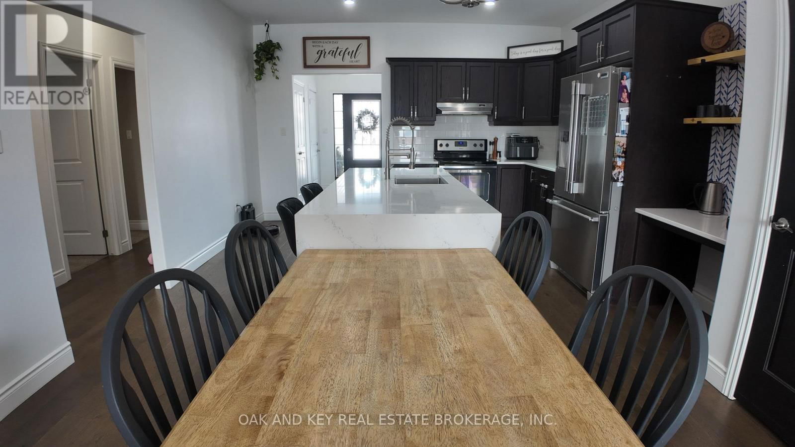 48 ABBOTT STREET Image 7