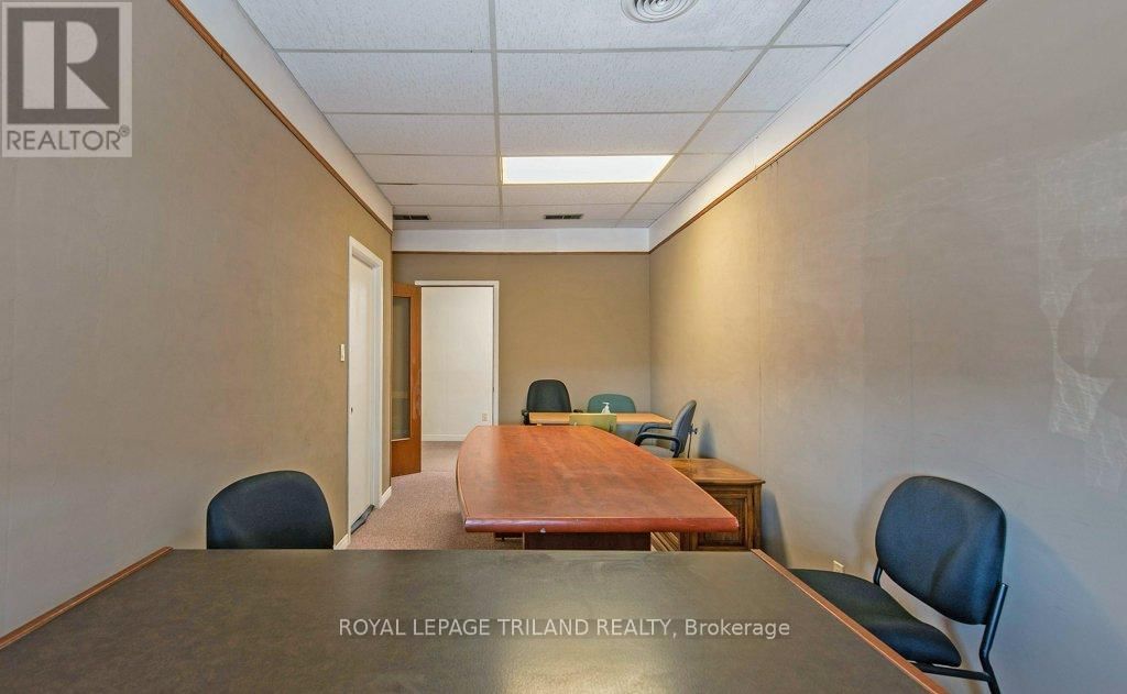 4-8 ELGIN STREET Image 17