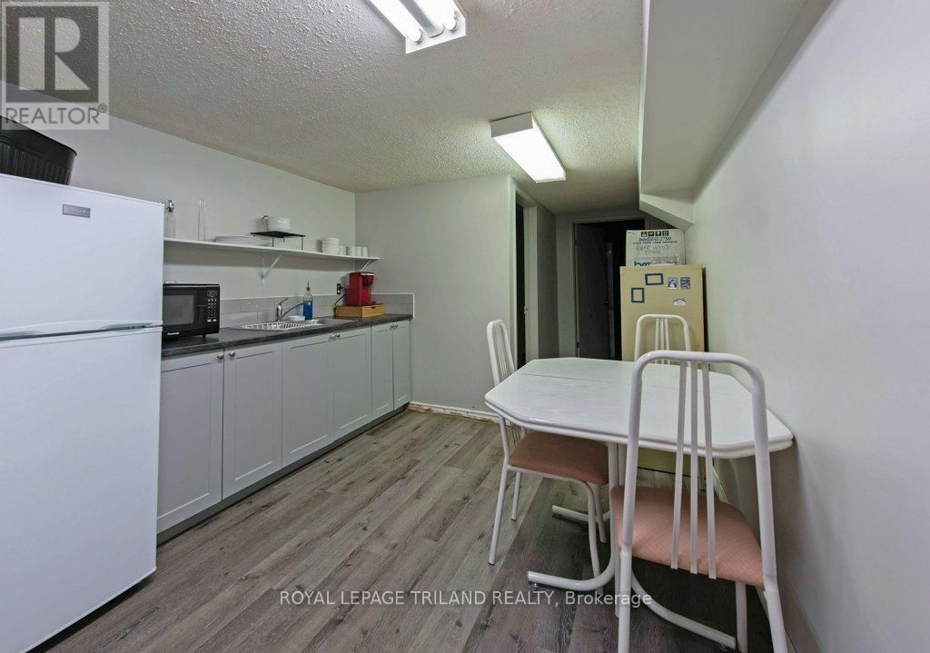 4-8 ELGIN STREET Image 24