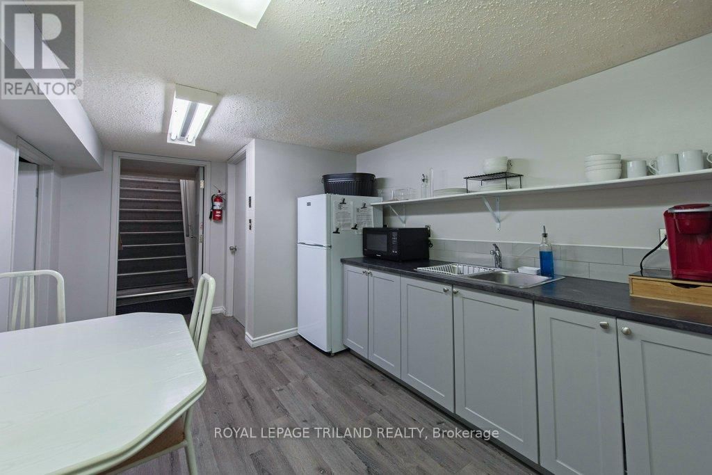 4-8 ELGIN STREET Image 25