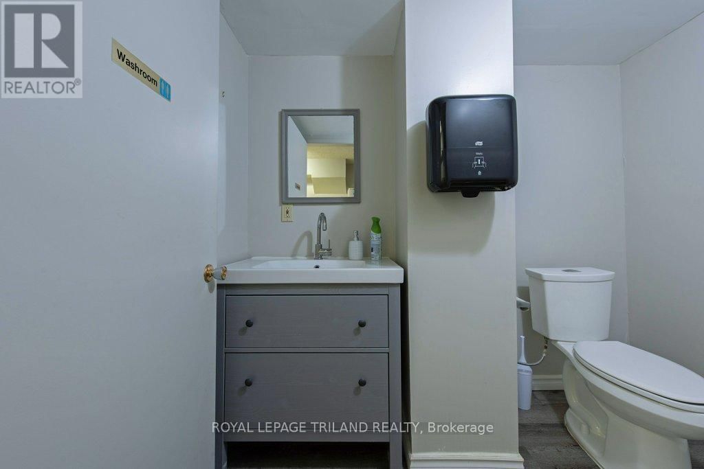 4-8 ELGIN STREET Image 27