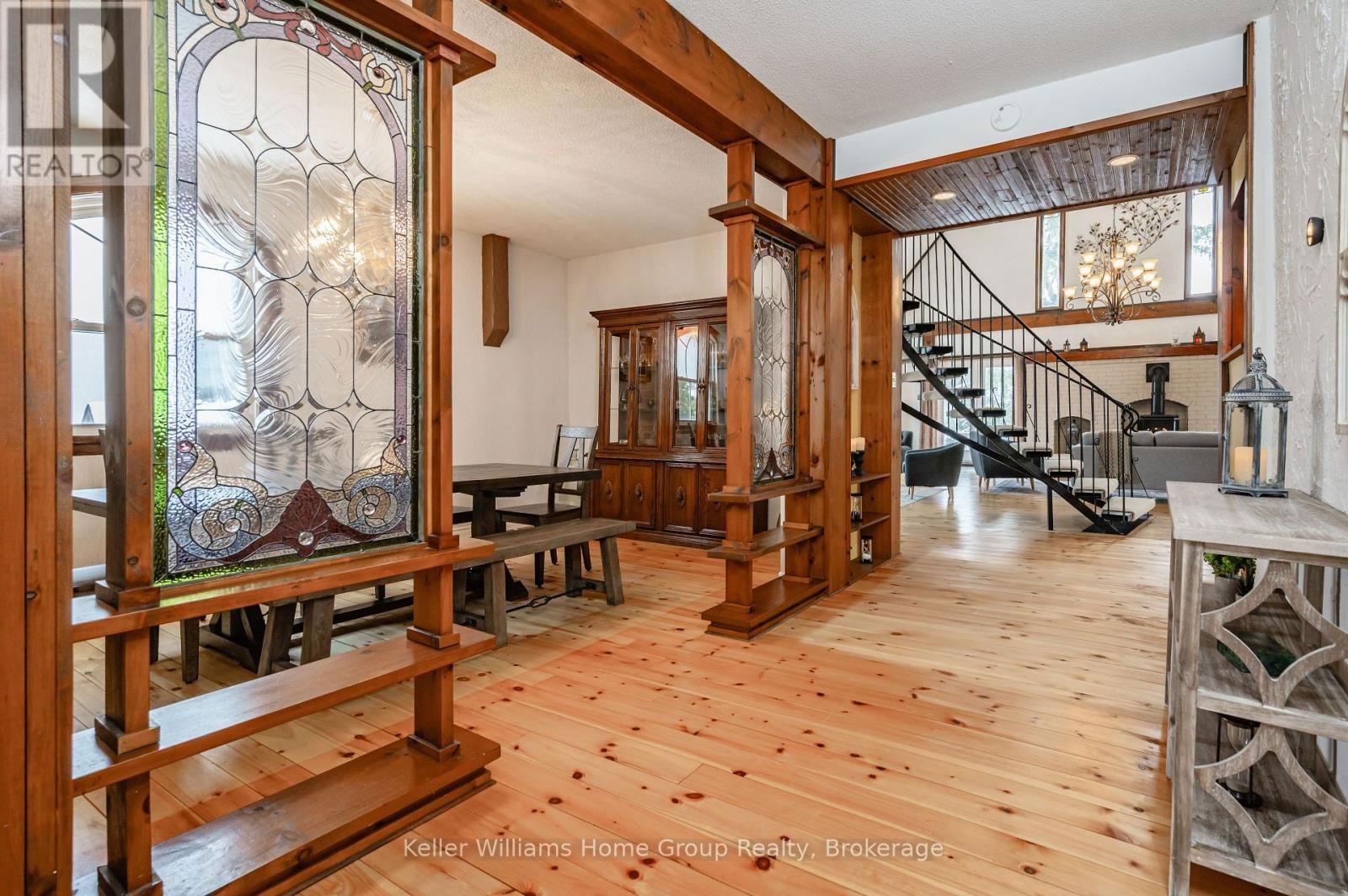 230 ST ANDREW STREET EAST Image 5