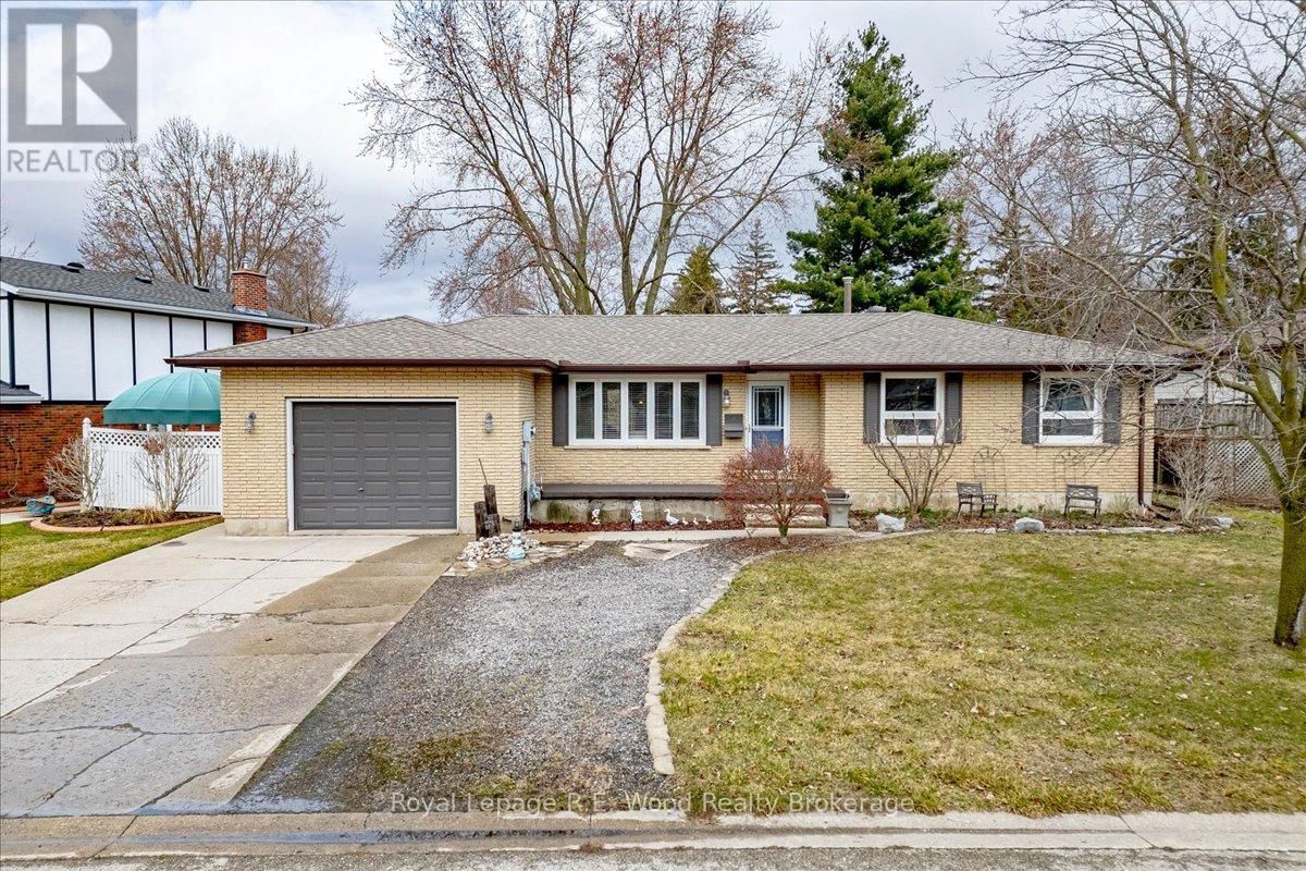 8 MARSHALL DRIVE Image 1