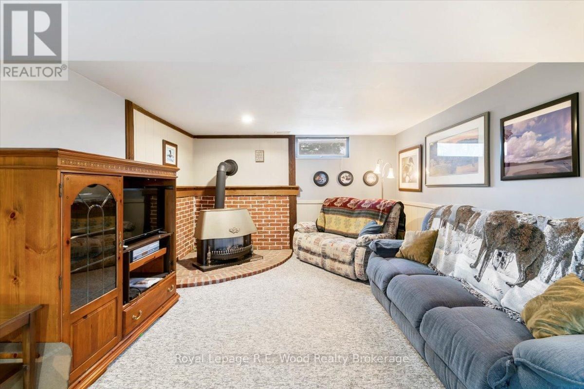 8 MARSHALL DRIVE Image 15