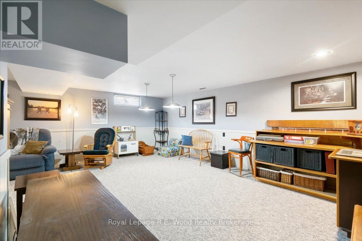 8 MARSHALL DRIVE Image 17