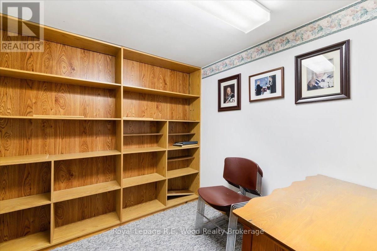 8 MARSHALL DRIVE Image 19