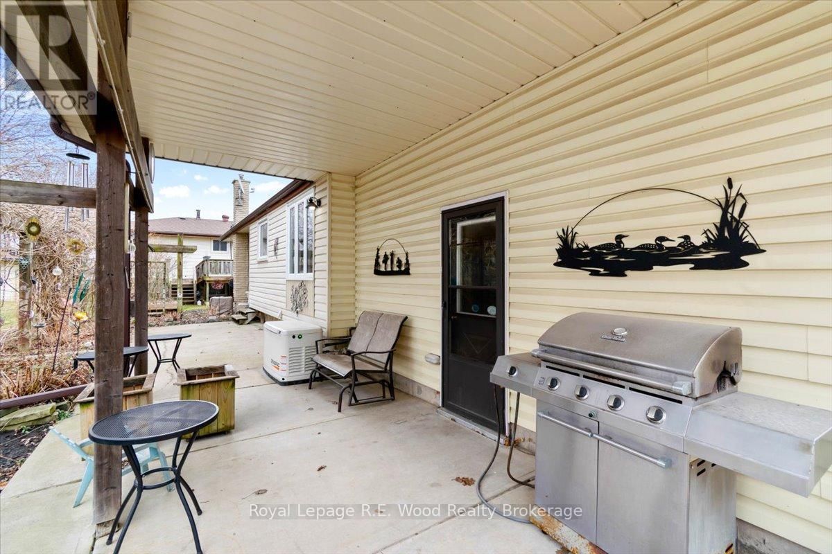 8 MARSHALL DRIVE Image 24