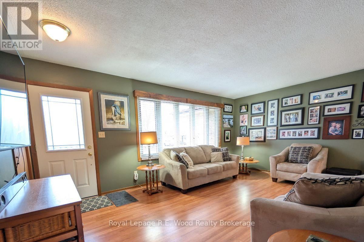 8 MARSHALL DRIVE Image 4